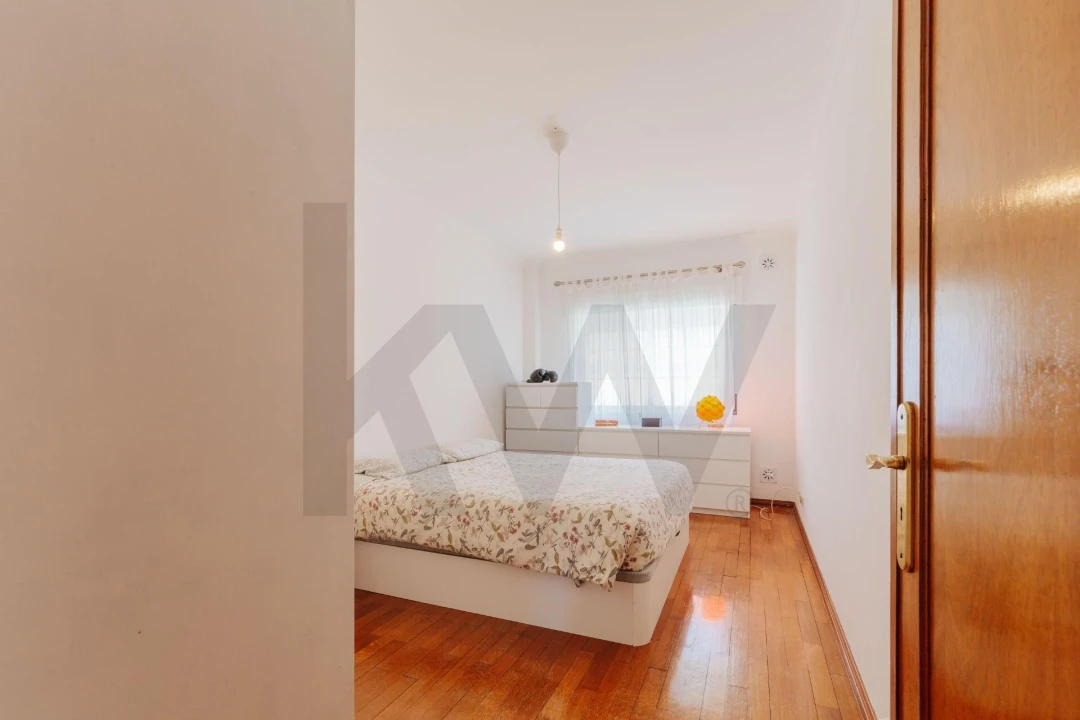 Apartamento T2 para Venda em Casal de Cambra Foto 15