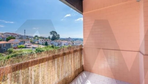 Apartamento T3 para Arrendamento em Baguim do Monte (Rio Tinto)