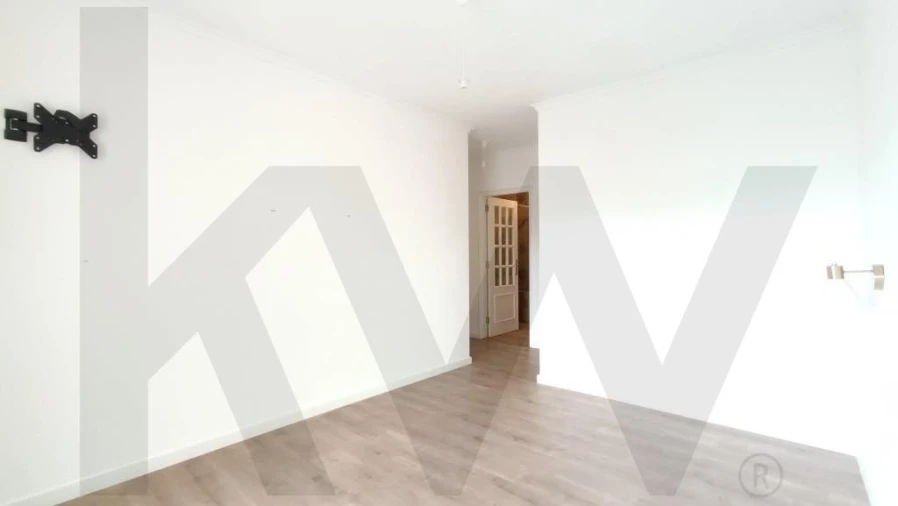 Apartamento T3 para Arrendamento em Baguim do Monte (Rio Tinto) Foto 17