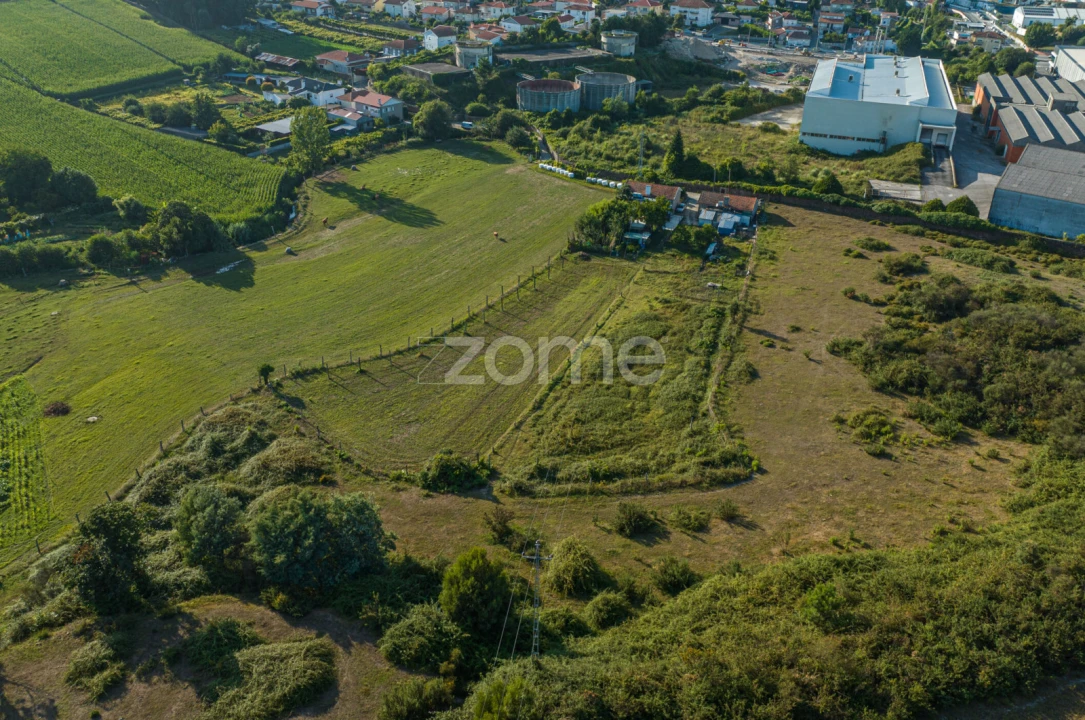 Moradia T2 para Venda em Santo Tirso, Couto (Santa Cristina e São Miguel) e Burgães Foto 9