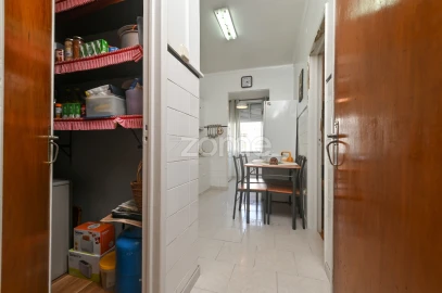 Apartamento T3 para Venda em Marvila, Ribeira Santarém, São Salvador, São Nicolau