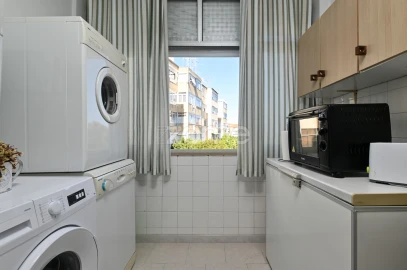 Apartamento T3 para Venda em Marvila, Ribeira Santarém, São Salvador, São Nicolau