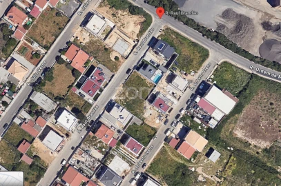Moradia T3 para Venda em São Domingos de Rana