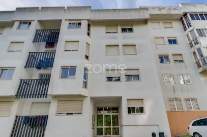 Apartamento T2 para Venda em Queluz e Belas