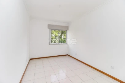 Apartamento T2 para Venda em Queluz e Belas