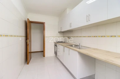 Apartamento T2 para Venda em Queluz e Belas
