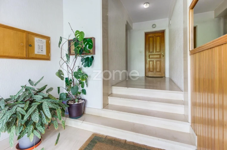 Apartamento T2 para Venda em Queluz e Belas Foto 20