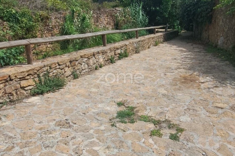 Moradia T4 para Venda em Almalagues Foto 19