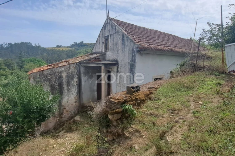 Moradia T4 para Venda em Almalagues Foto 9