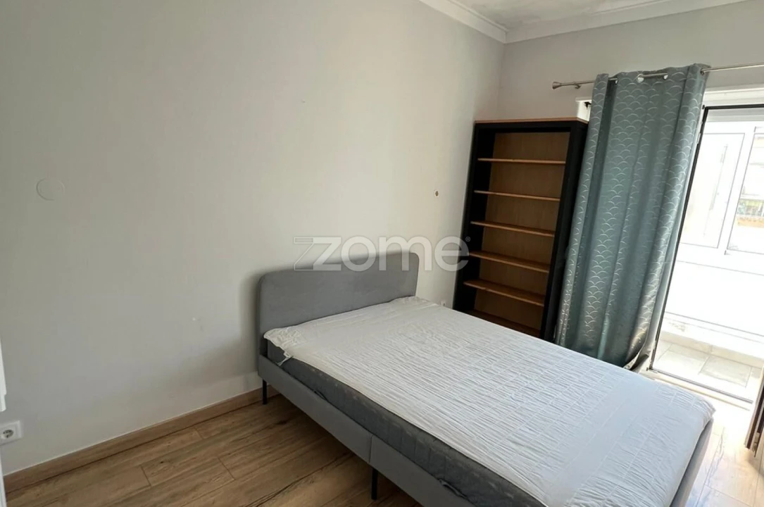 Apartamento T2 para Venda em Cacém e São Marcos Foto 13