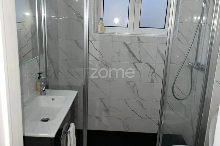 Apartamento T2 para Venda em Cacém e São Marcos Foto 8