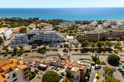 Negócio para Venda em Albufeira e Olhos de Água