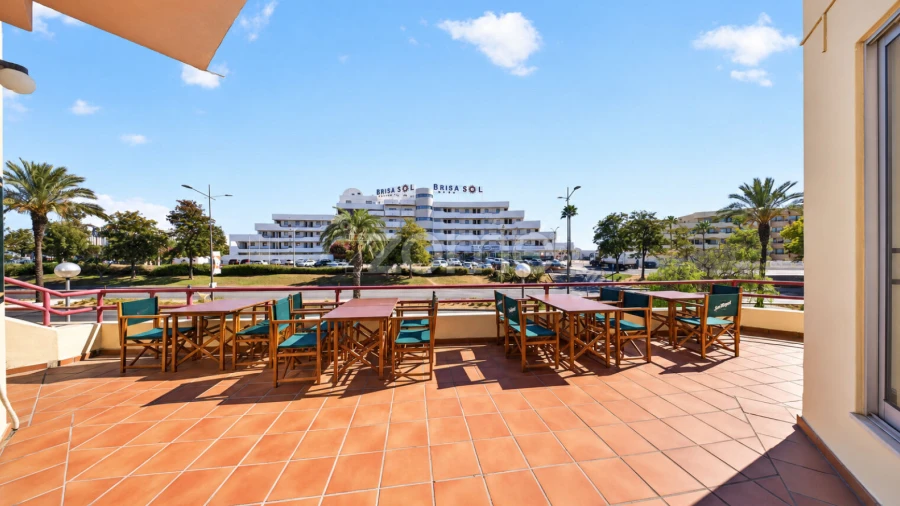 Negócio para Venda em Albufeira e Olhos de Água