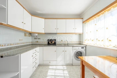 Apartamento T1 para Venda em Darque