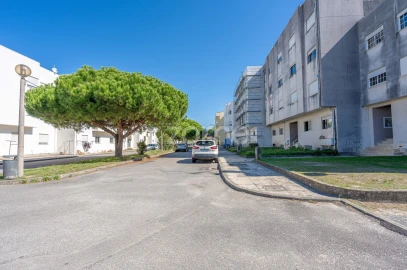 Apartamento T1 para Venda em Darque