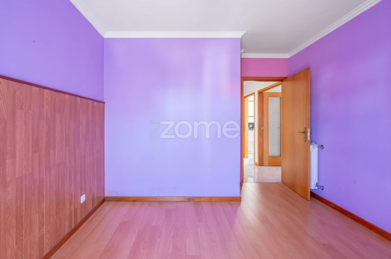 Apartamento T1 para Venda em Darque Foto 9
