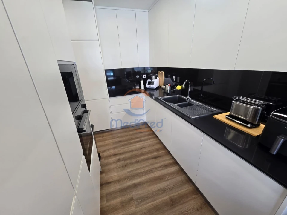 Apartamento T2 para Venda em Pontinha e Famões Foto 4