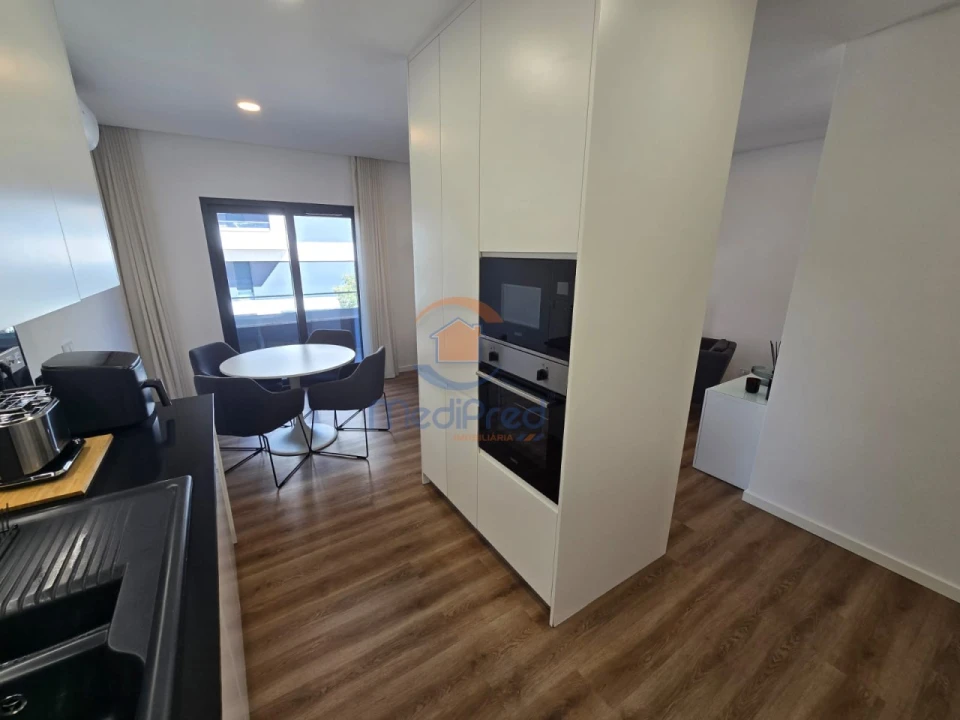 Apartamento T2 para Venda em Pontinha e Famões Foto 5