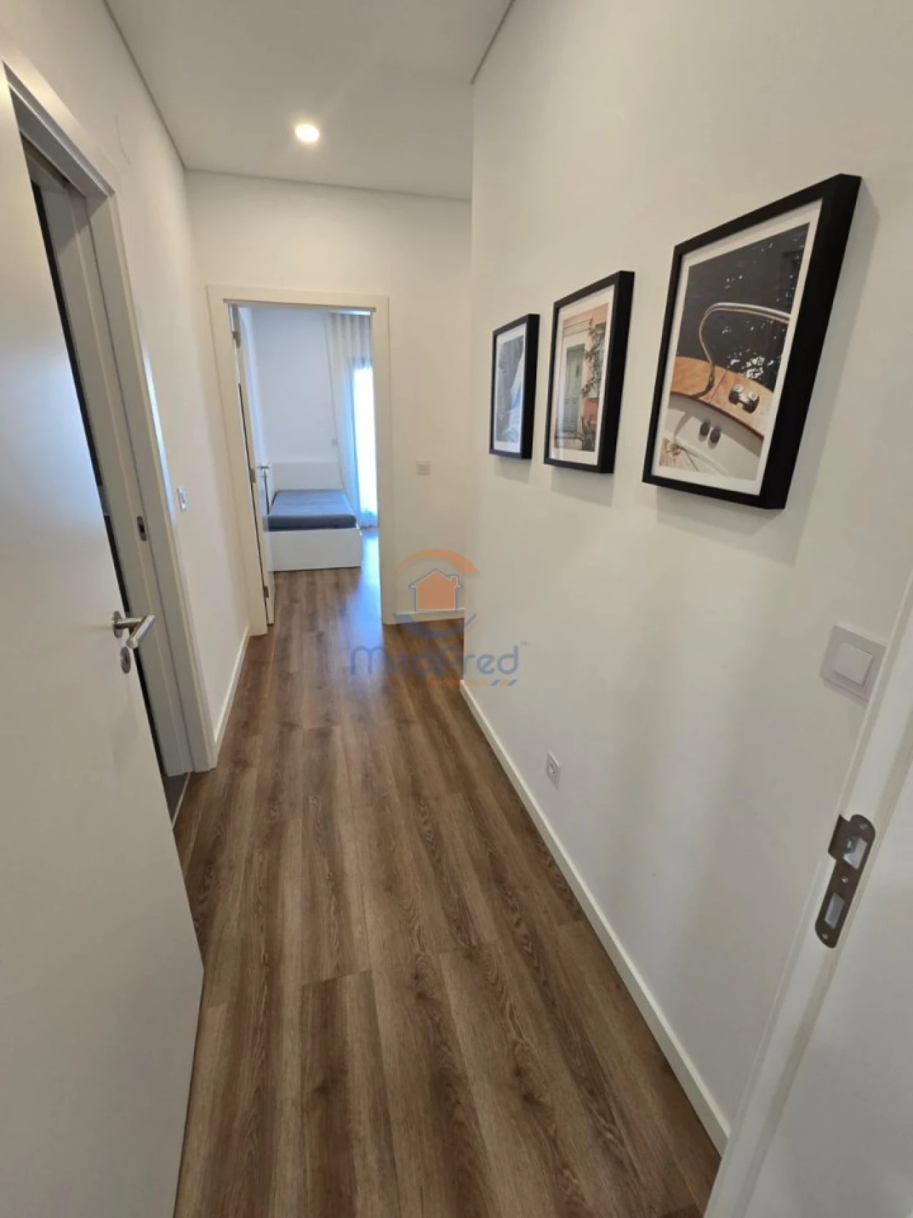 Apartamento T2 para Venda em Pontinha e Famões Foto 8