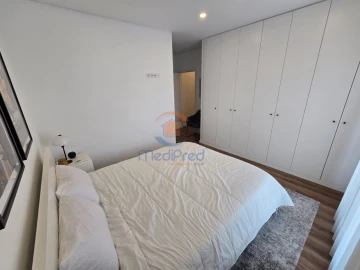 Apartamento T2 para Venda em Pontinha e Famões