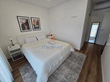 Apartamento T2 para Venda em Pontinha e Famões