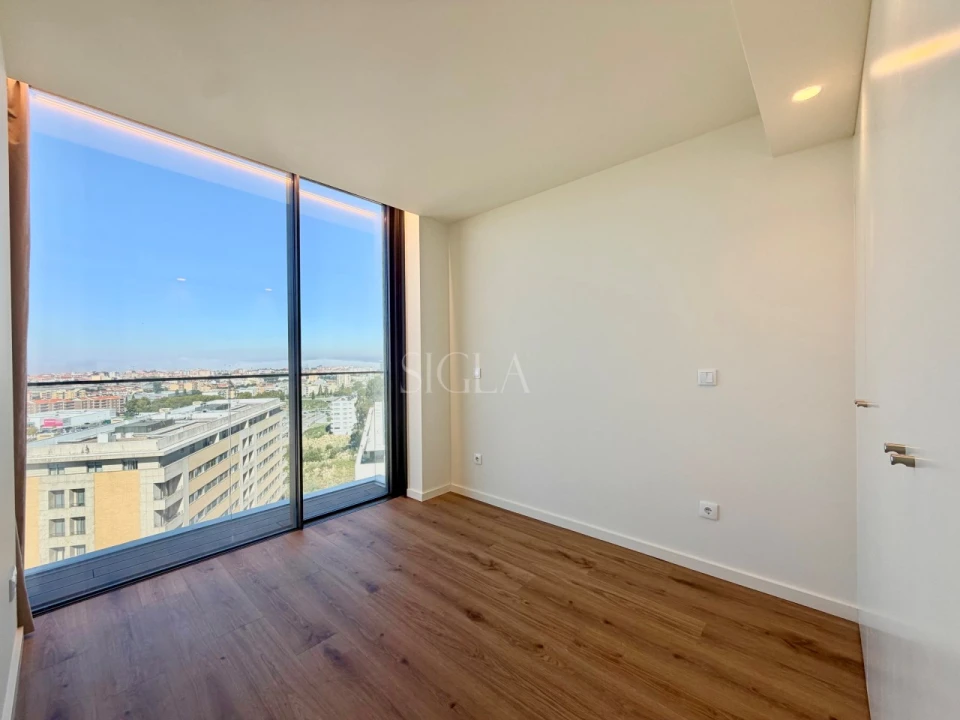 Apartamento T2 para Venda em Mafamude e Vilar do Paraíso Foto 14