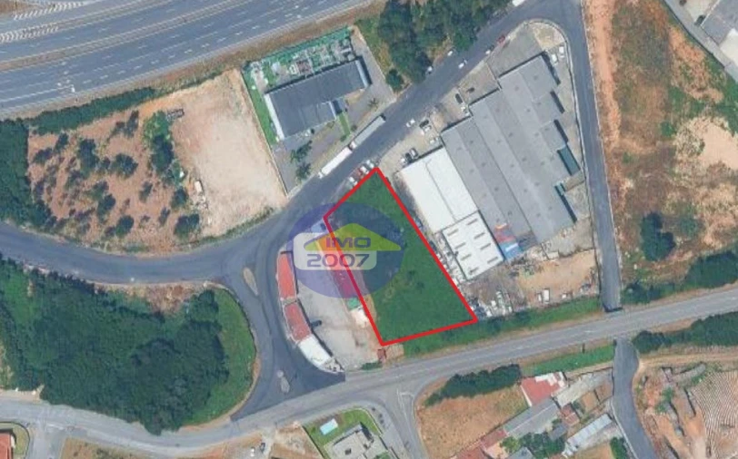 Terreno Comércio / Armazém para Venda em Nogueira da Regedoura Foto 11