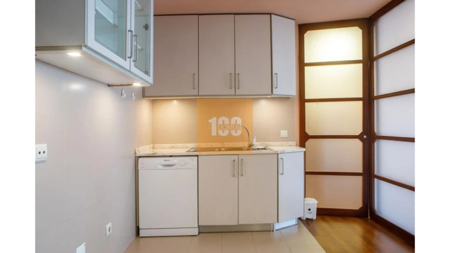 Apartamento T3 para Arrendamento em Cedofeita, Santo Ildefonso, Sé, Miragaia, São Nicolau e Vitória Foto 7