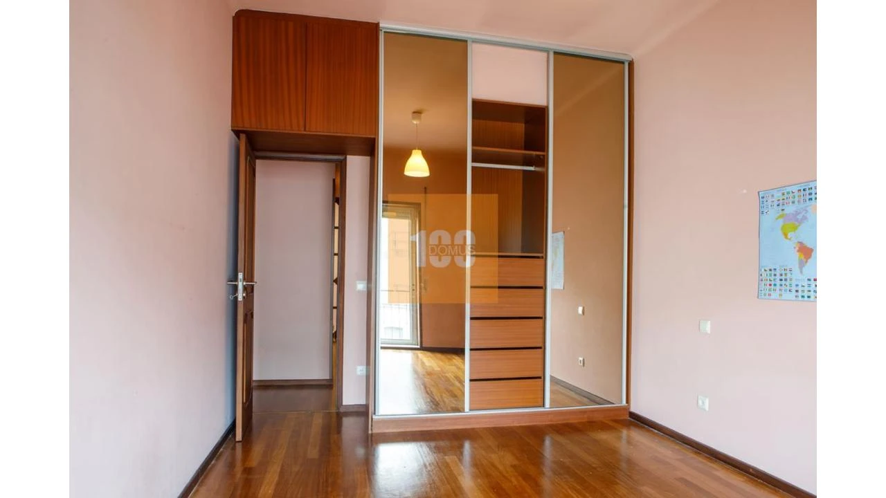 Apartamento T3 para Arrendamento em Cedofeita, Santo Ildefonso, Sé, Miragaia, São Nicolau e Vitória Foto 17