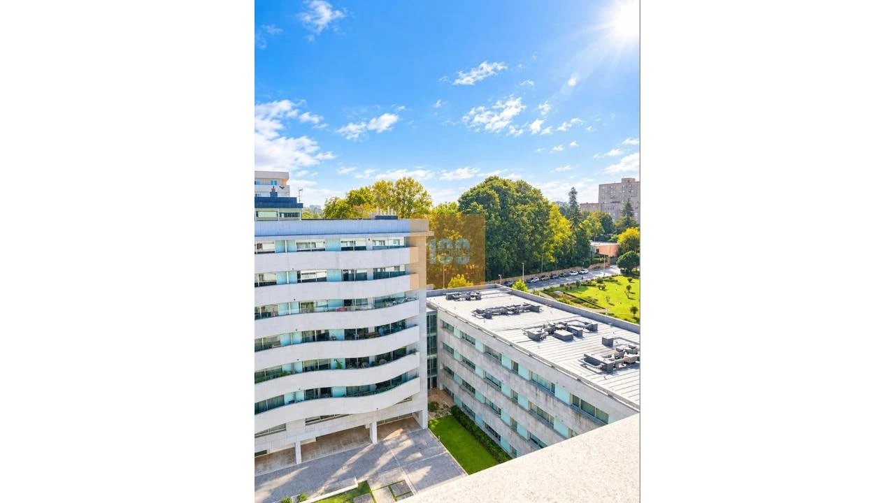 Apartamento T2 para Venda em Lordelo do Ouro e Massarelos Foto 14