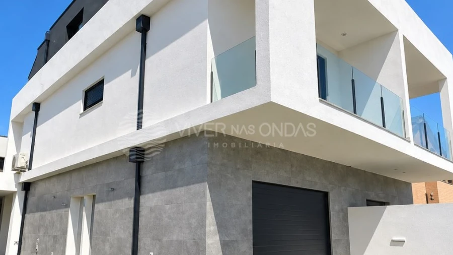 Moradia T3 para Venda em Fernao Ferro