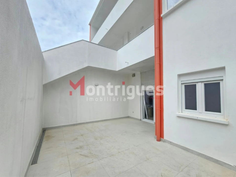 Apartamento T1 para Venda em Alto do Seixalinho, Santo André e Verderena Foto 3