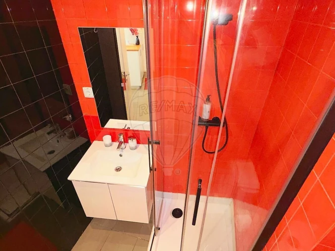 Apartamento T1 para Venda em Santa Maria Maior Foto 5