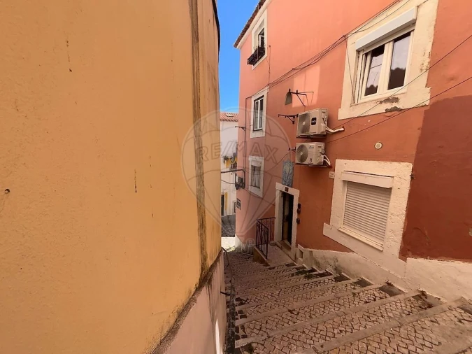 Apartamento T1 para Venda em Santa Maria Maior Foto 28