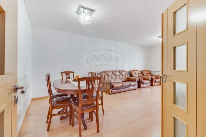 Apartamento T3 para Venda em Póvoa de Santa Iria e Forte da Casa