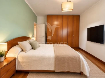 Apartamento T3 para Venda em Benfica