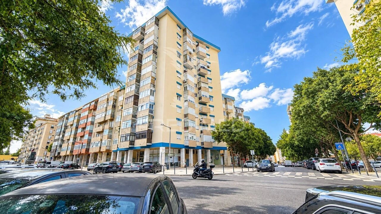 Apartamento T3 para Venda em Benfica Foto 16