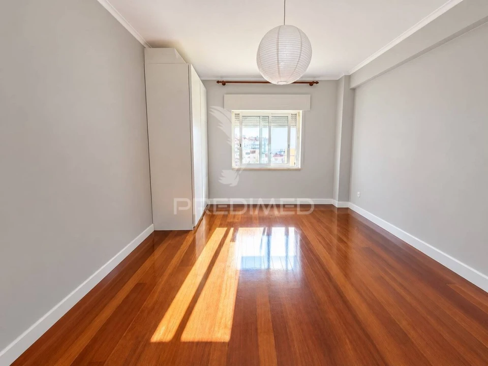 Apartamento T3 para Venda em Benfica Foto 14