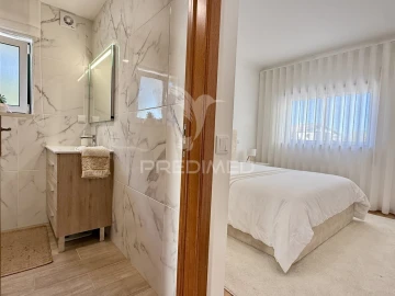 Apartamento T4 para Venda em Fatima