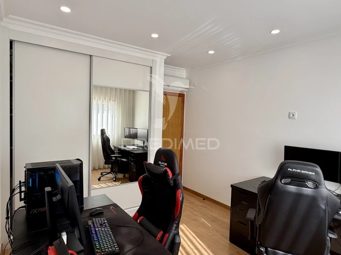 Apartamento T4 para Venda em Fatima Foto 32