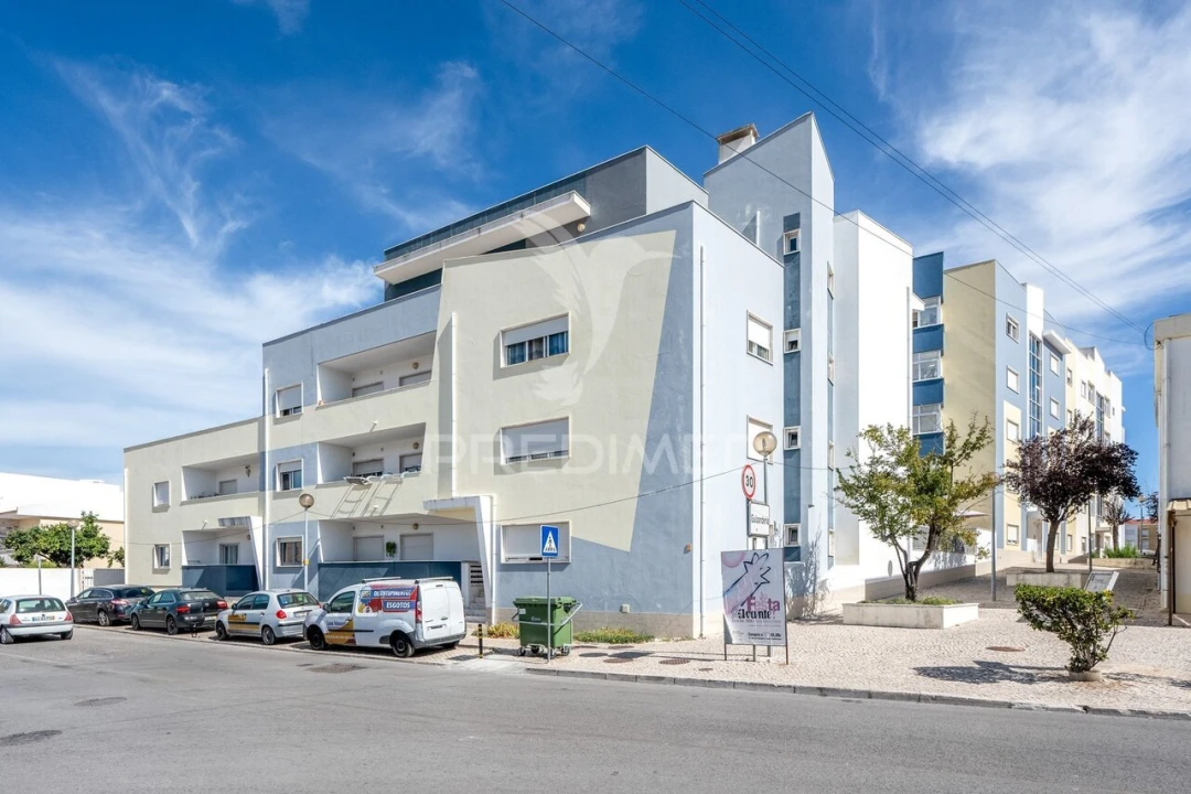 Apartamento T2 para Venda em Carregado e Cadafais Foto 26