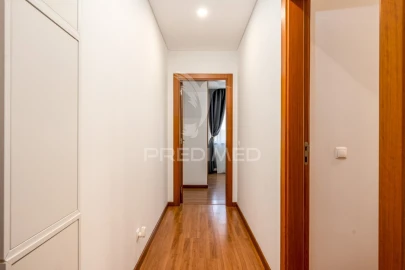 Apartamento T2 para Venda em Carregado e Cadafais