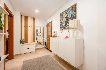 Apartamento T2 para Venda em Carregado e Cadafais