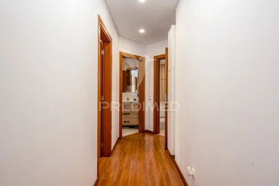 Apartamento T2 para Venda em Carregado e Cadafais