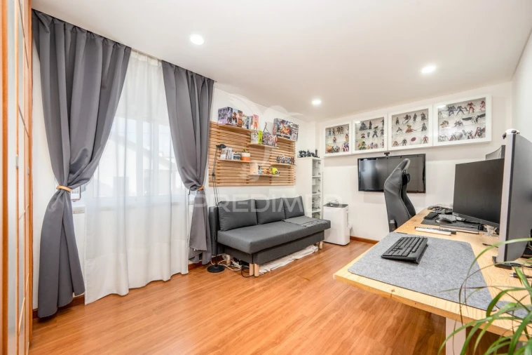 Apartamento T2 para Venda em Carregado e Cadafais Foto 18