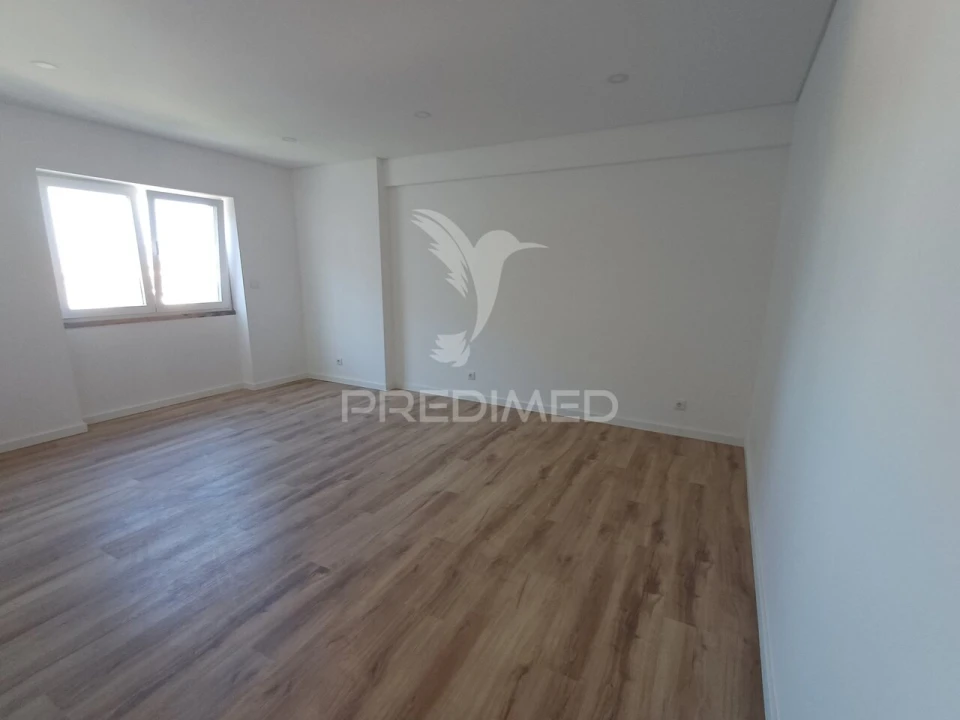 Apartamento T1 para Venda em Seixal, Arrentela e Aldeia de Paio Pires Foto 5