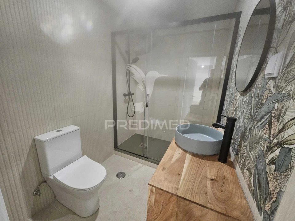 Apartamento T1 para Venda em Seixal, Arrentela e Aldeia de Paio Pires Foto 7