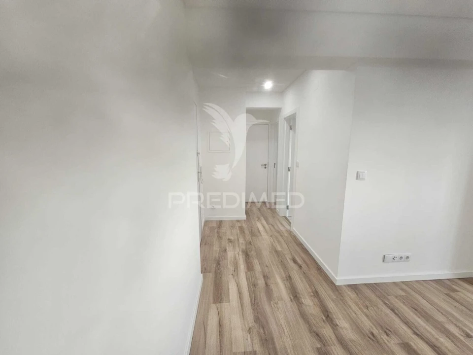Apartamento T1 para Venda em Seixal, Arrentela e Aldeia de Paio Pires Foto 8