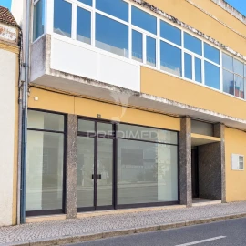 Loja para Venda em Peniche