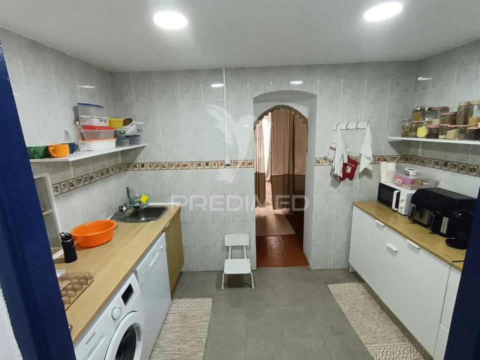 Moradia T4 para Venda em Assunção, Ajuda, Salvador e Santo Ildefonso Foto 4